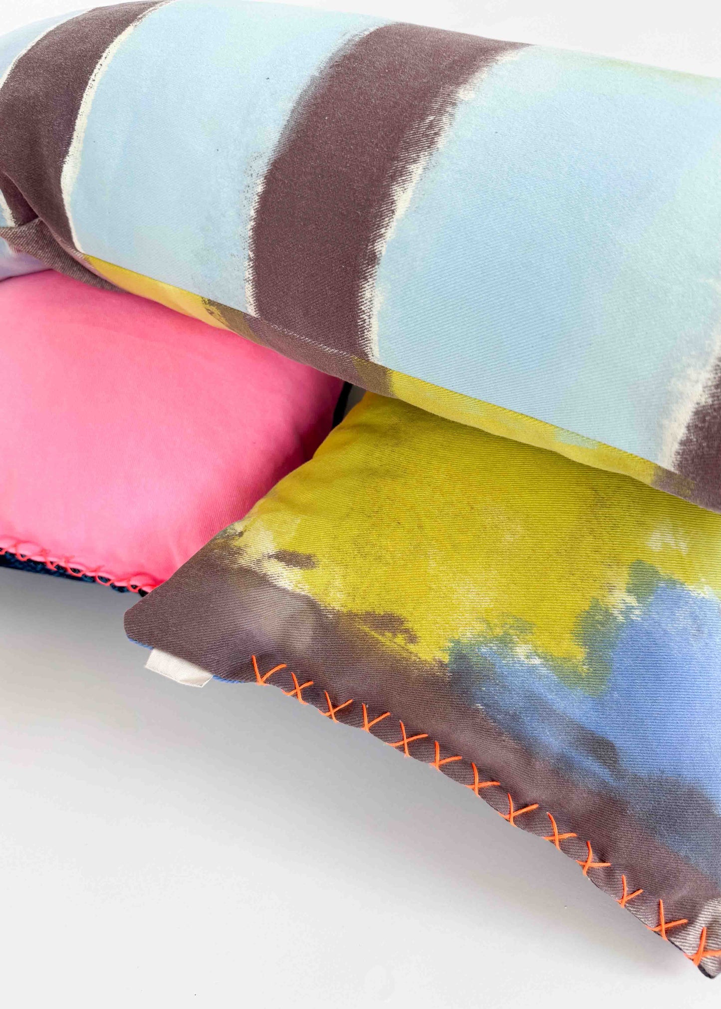 BOLSTER CLOUD CUSHION / SKINNY MARGE