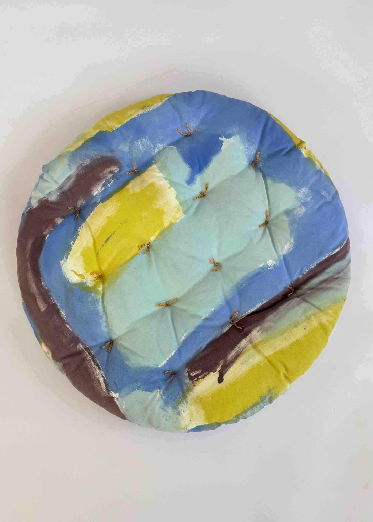 BIG CIRCLE CLOUD CUSHION / COASTAL TOWN