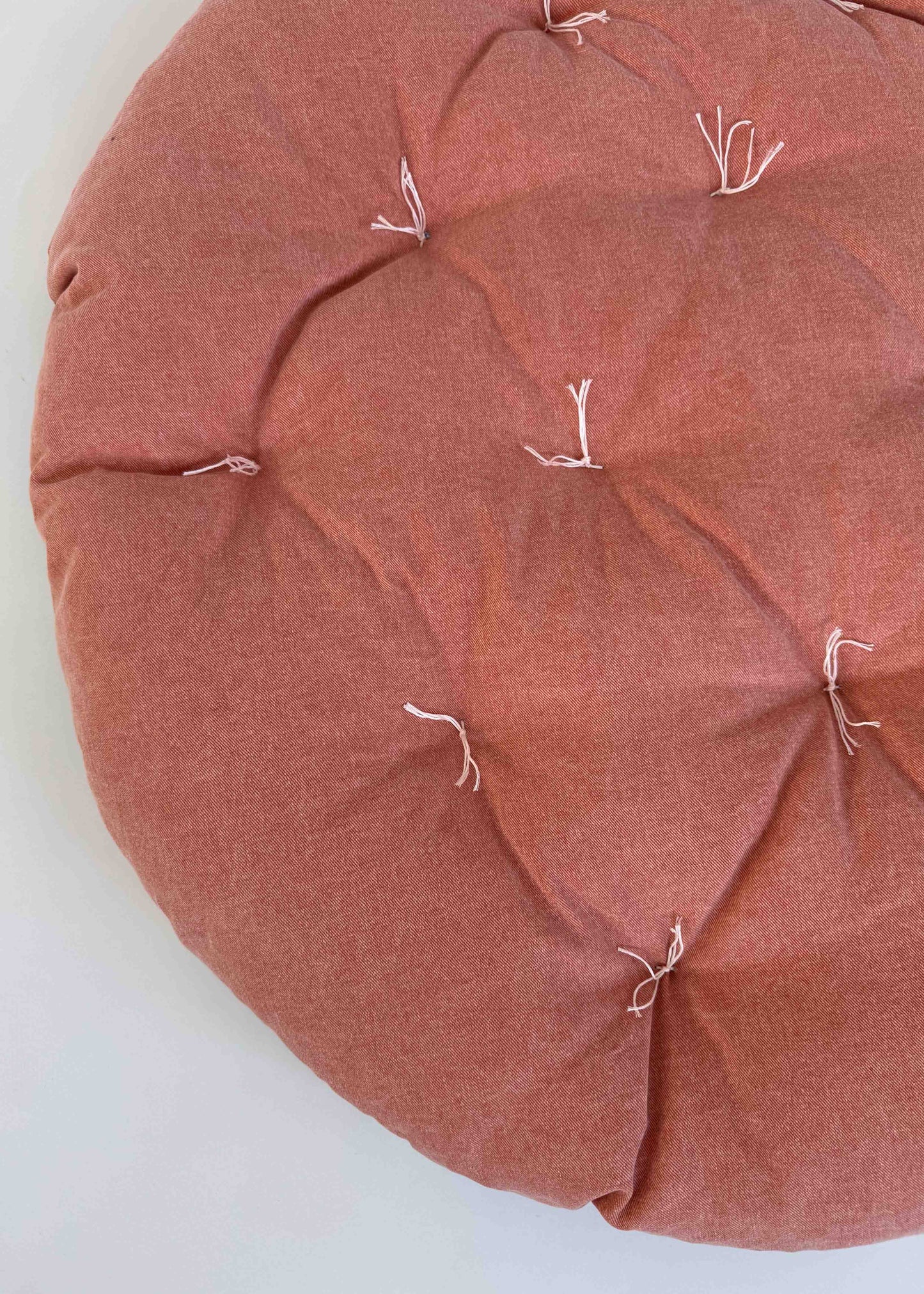 BIG CIRCLE CLOUD CUSHION / TAOS PARTY