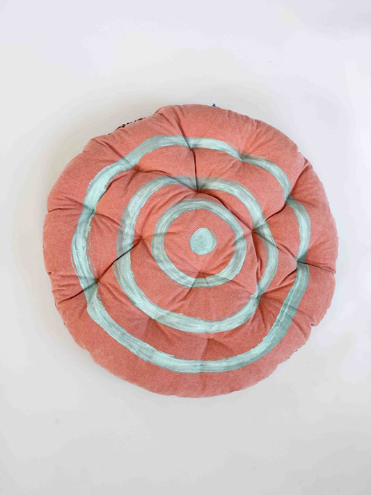 BIG CIRCLE CLOUD CUSHION / CORAL RINGS