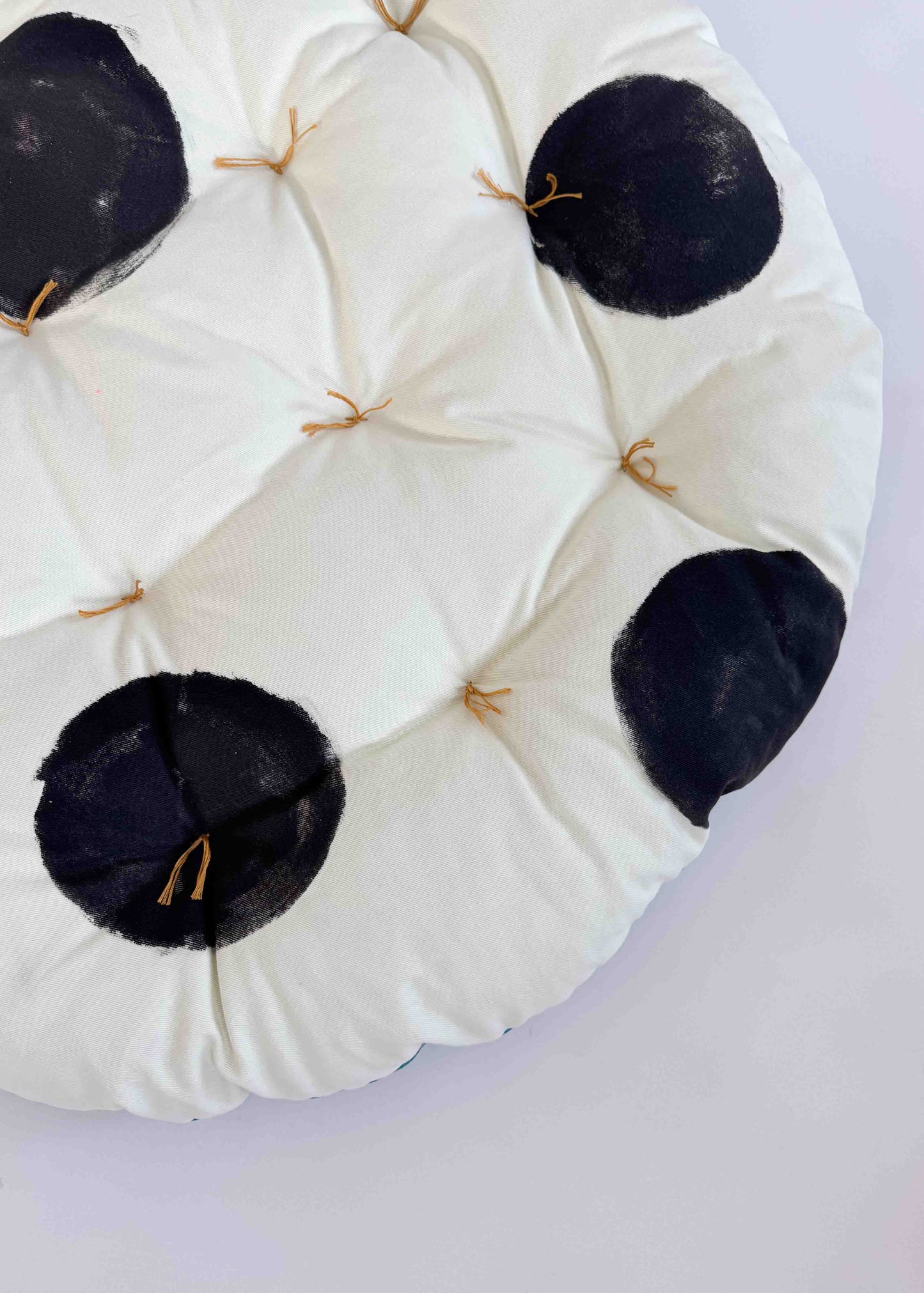BIG CIRCLE CLOUD CUSHION / COOL NEIGHBOR