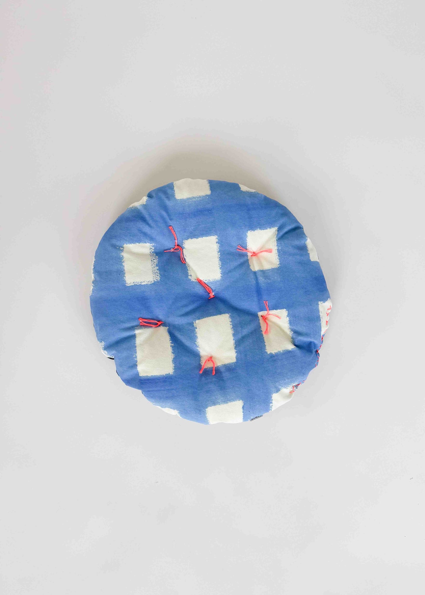 LIL' CIRCLE CLOUD CUSHION / PERIWINKLE PLAID