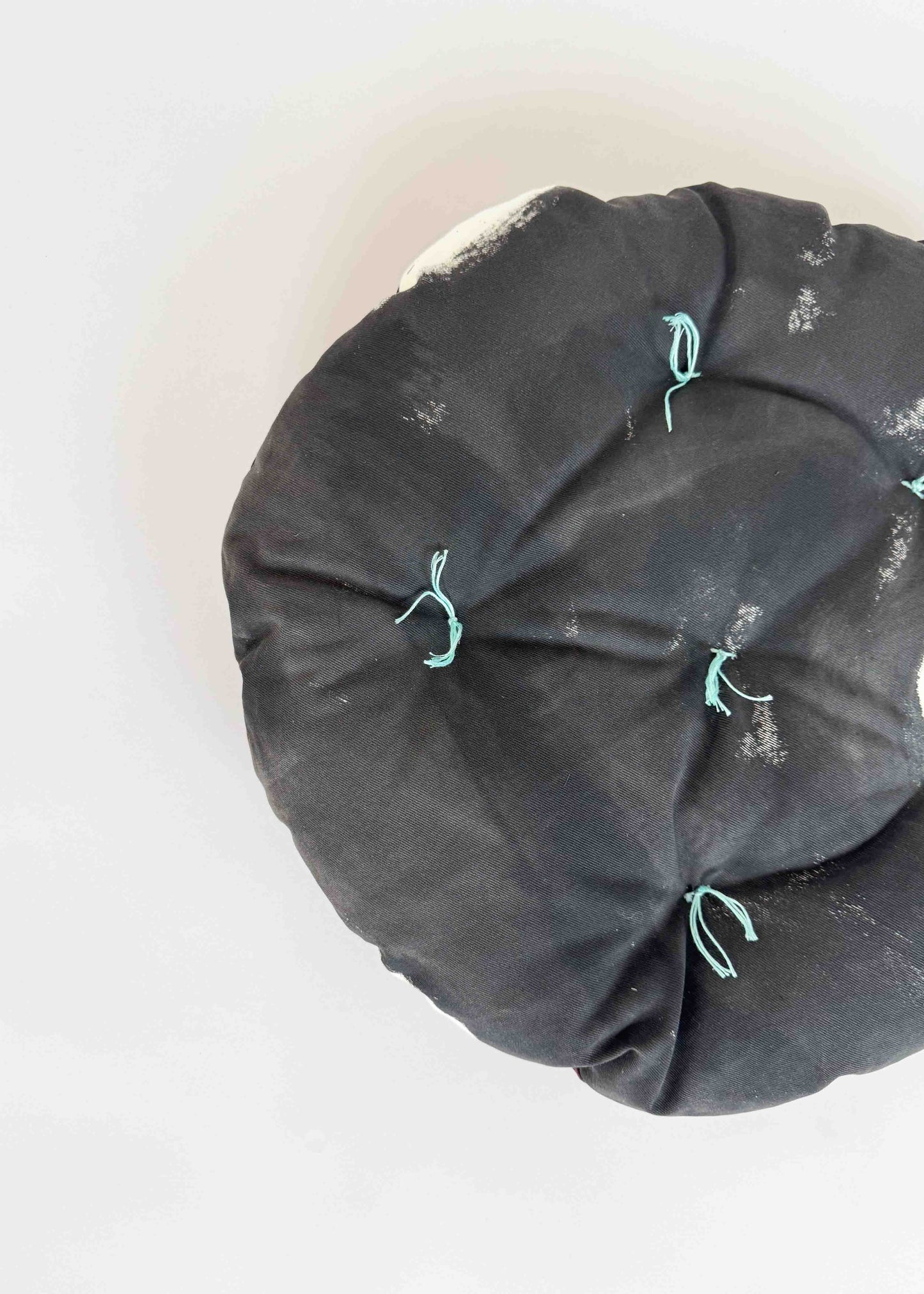LIL' CIRCLE CLOUD CUSHION / CIGAR LOUNGE