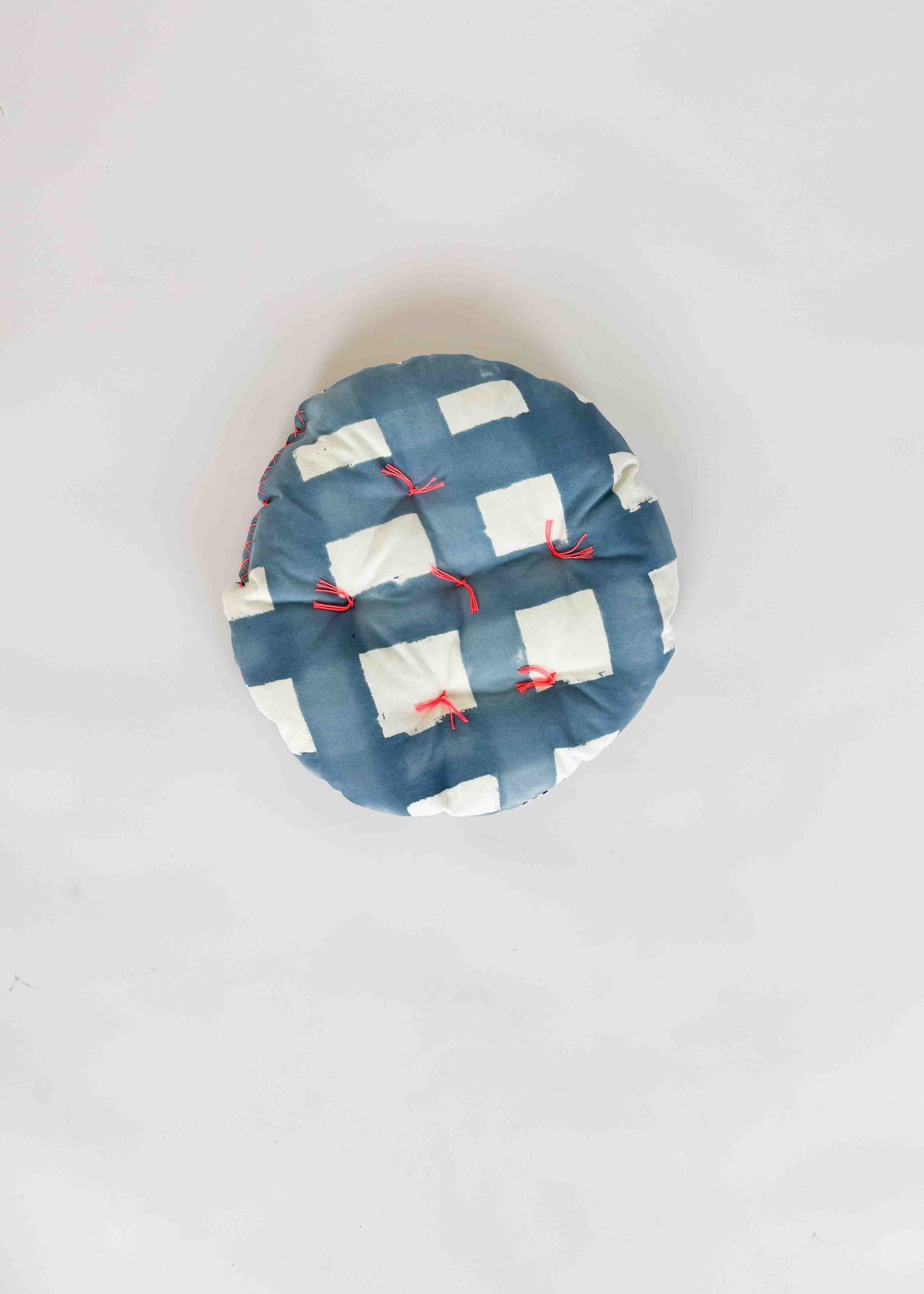 LIL' CIRCLE CLOUD CUSHION / BOAT BOY
