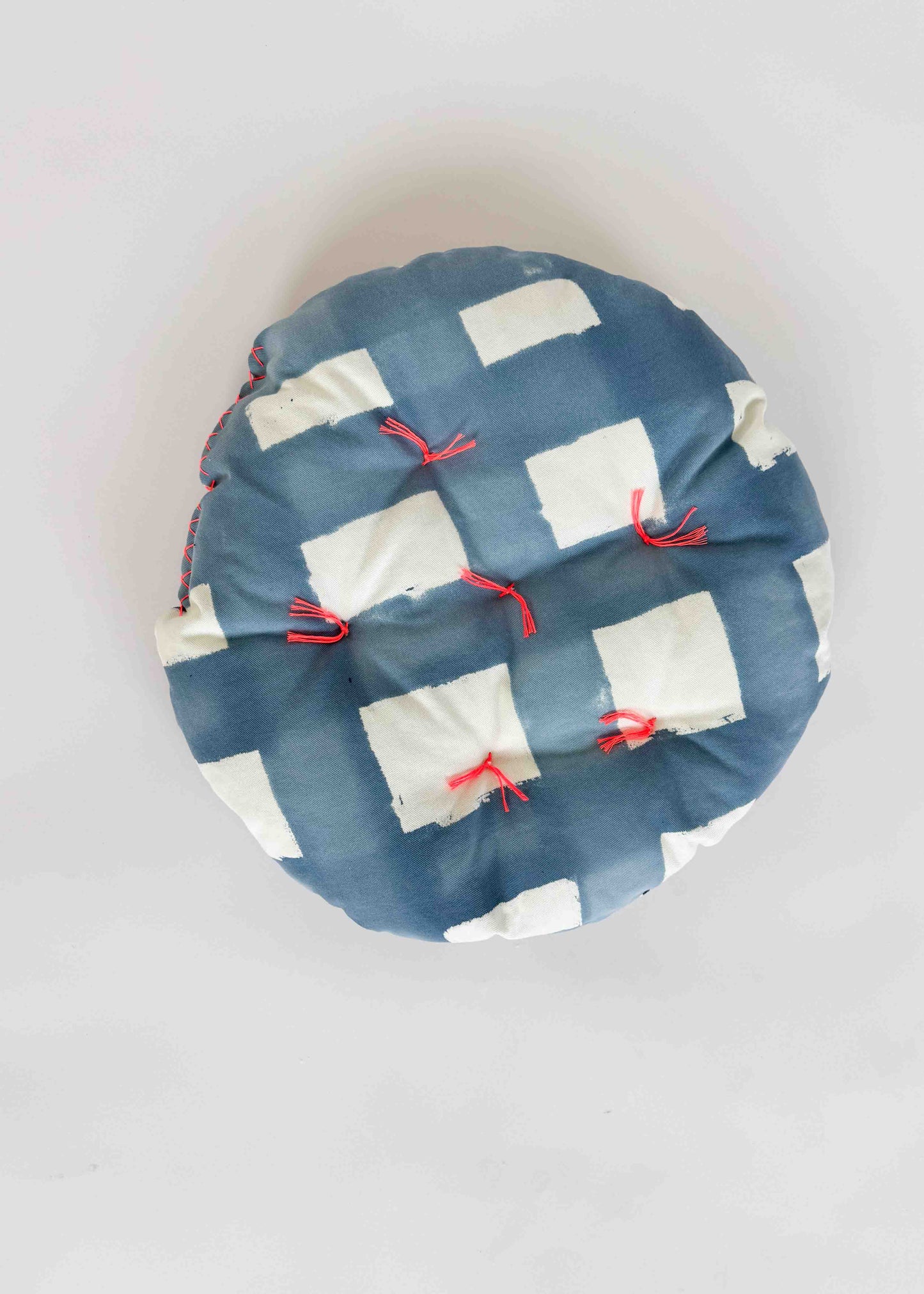 LIL' CIRCLE CLOUD CUSHION / BOAT BOY