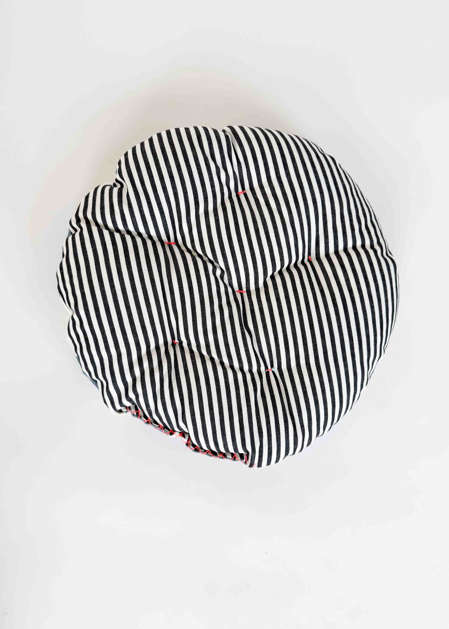 LIL' CIRCLE CLOUD CUSHION / BOAT BOY