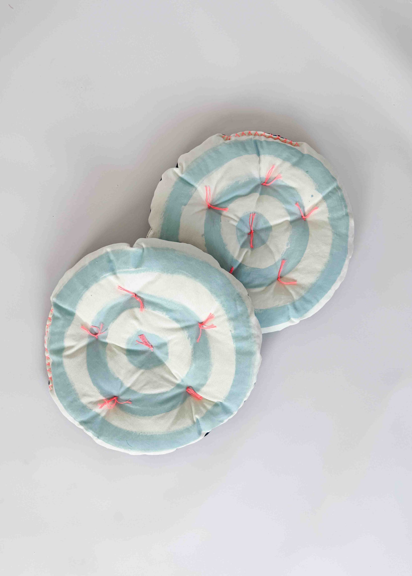 LIL' CIRCLE CLOUD CUSHION / ICELAND FLING