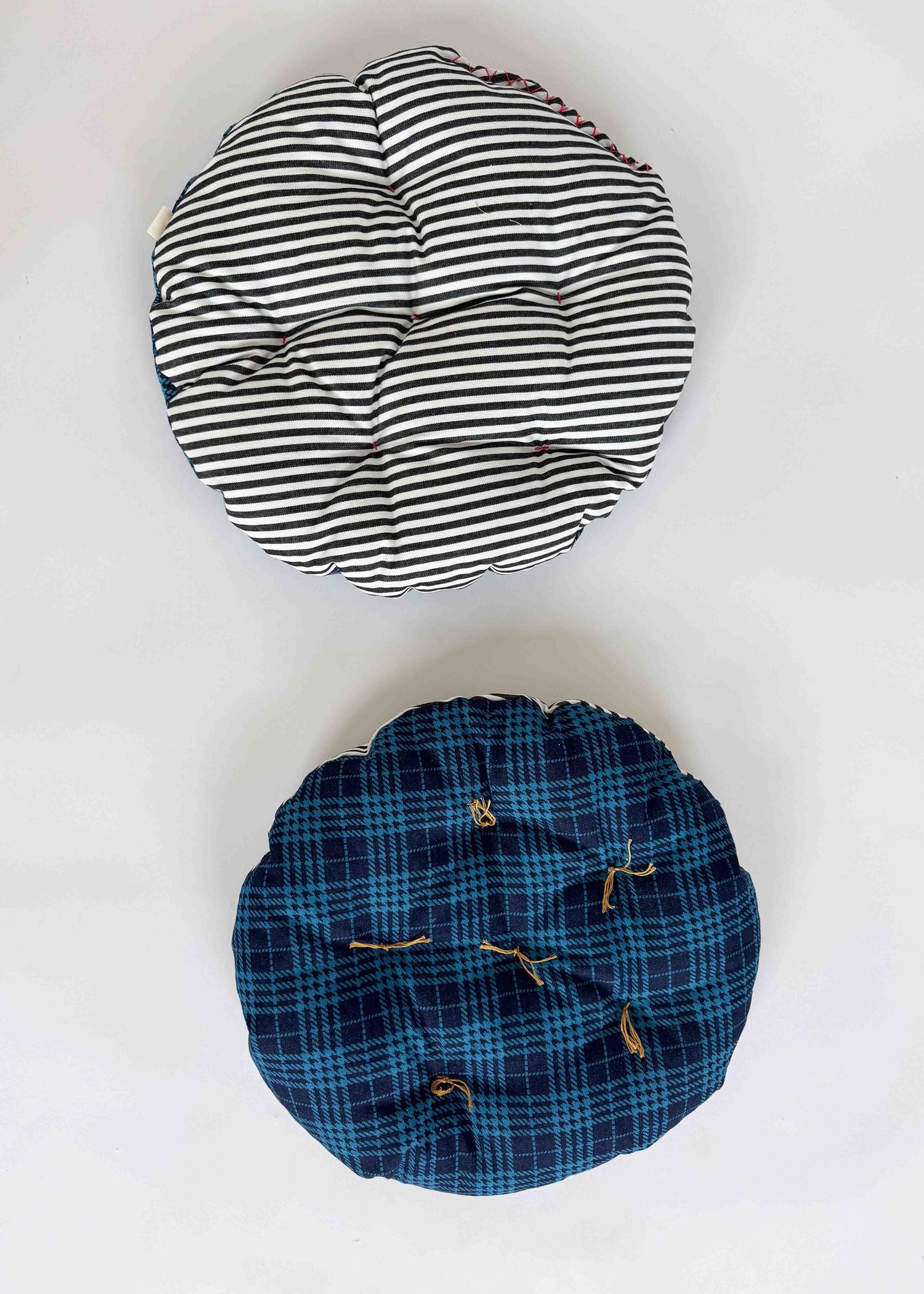 LIL' CIRCLE CLOUD CUSHION / VINNIE