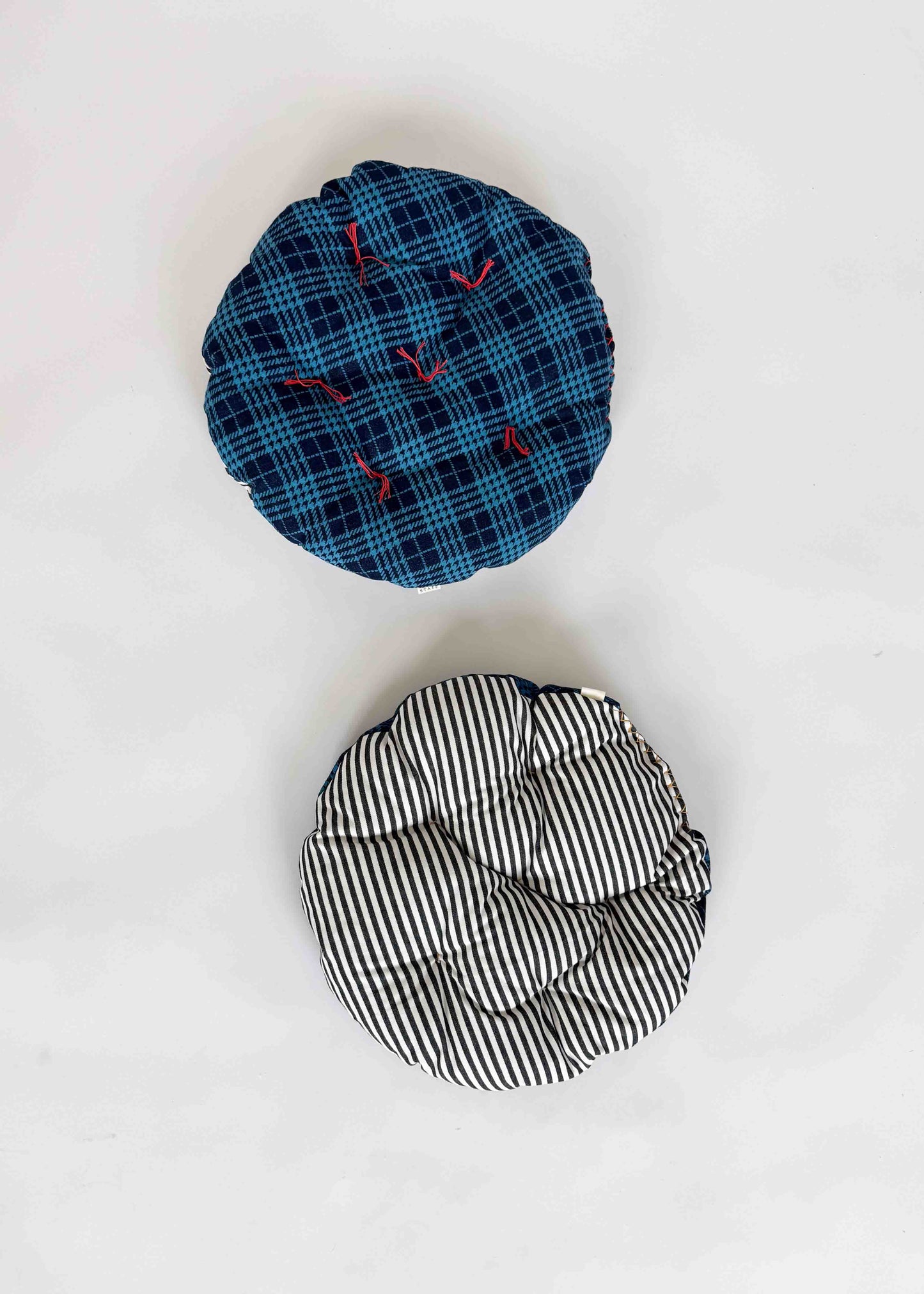 LIL' CIRCLE CLOUD CUSHION / VINNIE