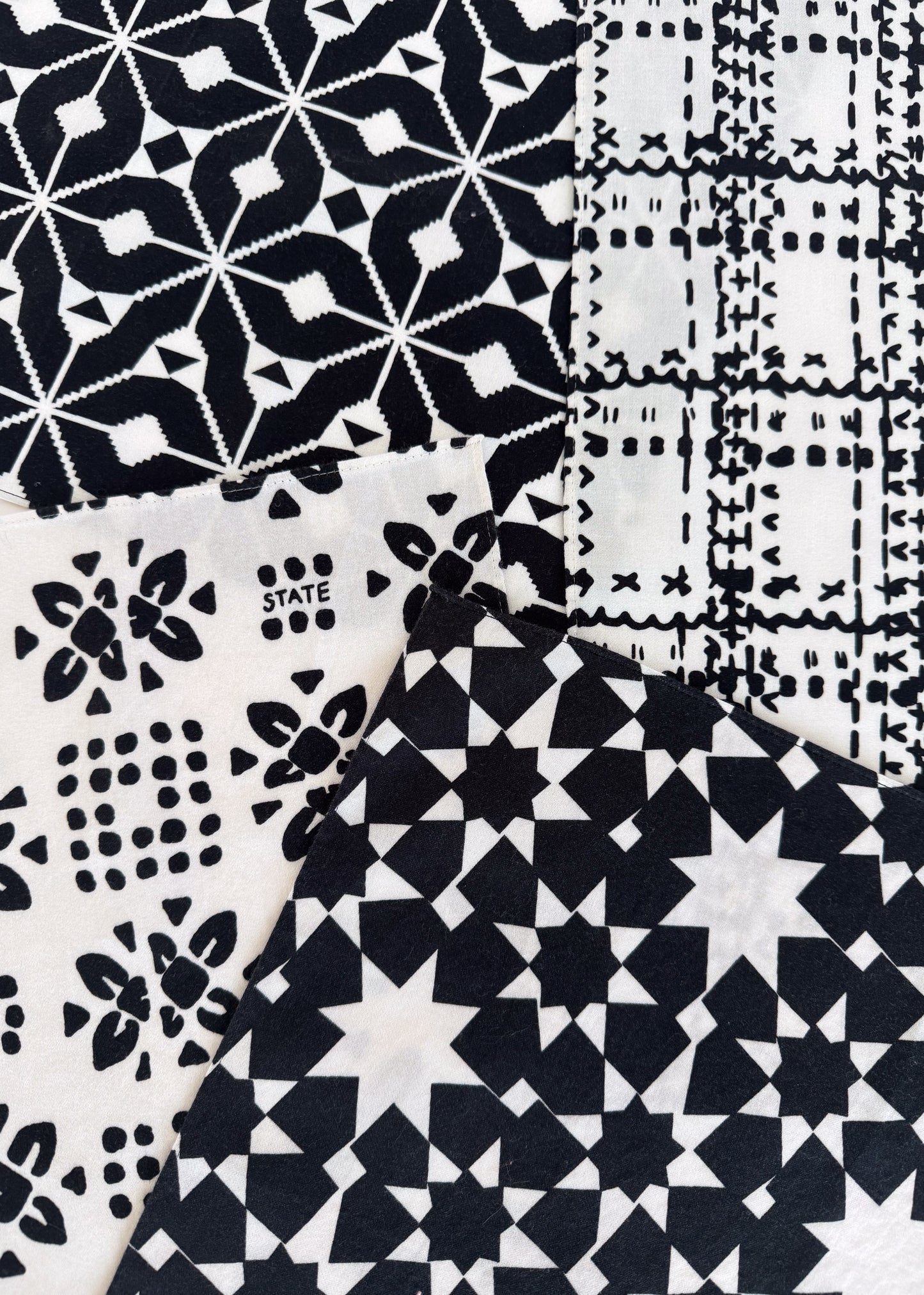 STATIC NAPKIN SET