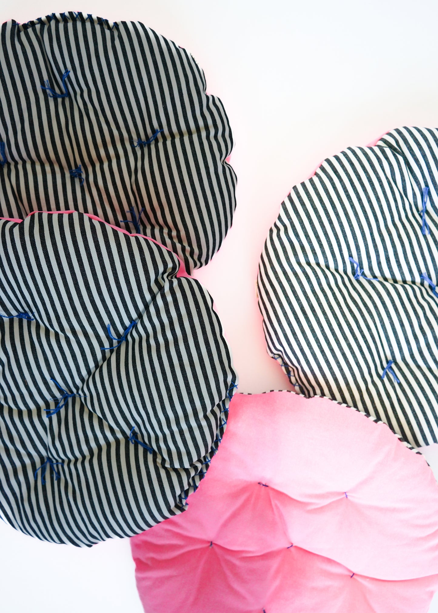 LIL' CIRCLE CLOUD CUSHION / ZIP