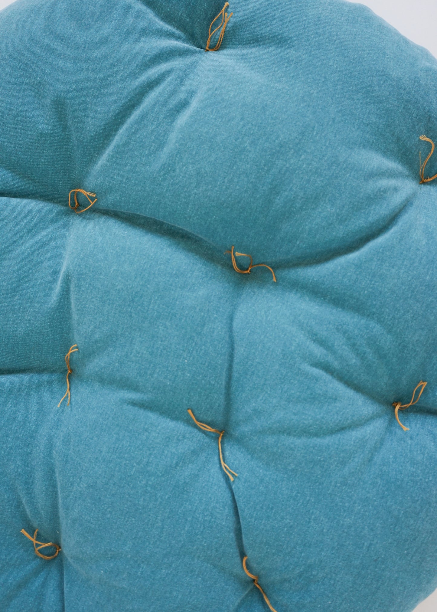 BIG CIRCLE CUSHION / OVERGROWN