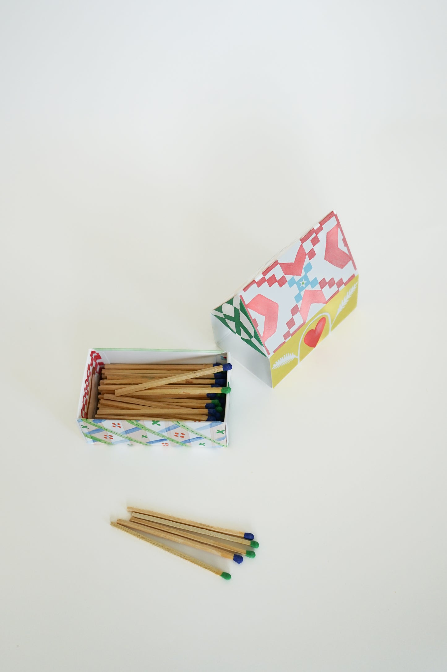 HOUSE MATCHES / AMERICANA