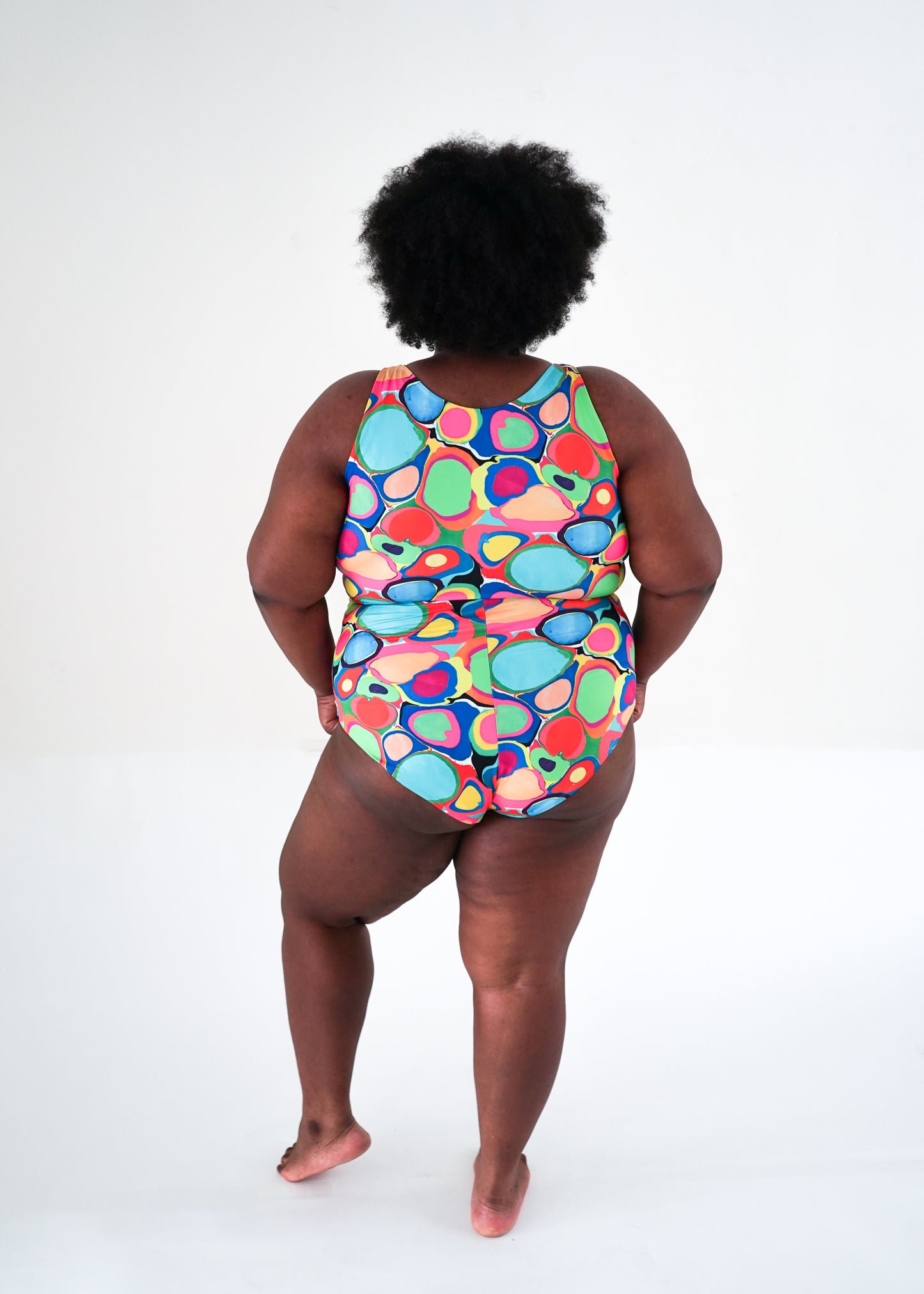 SWIM TANK / MARBLE