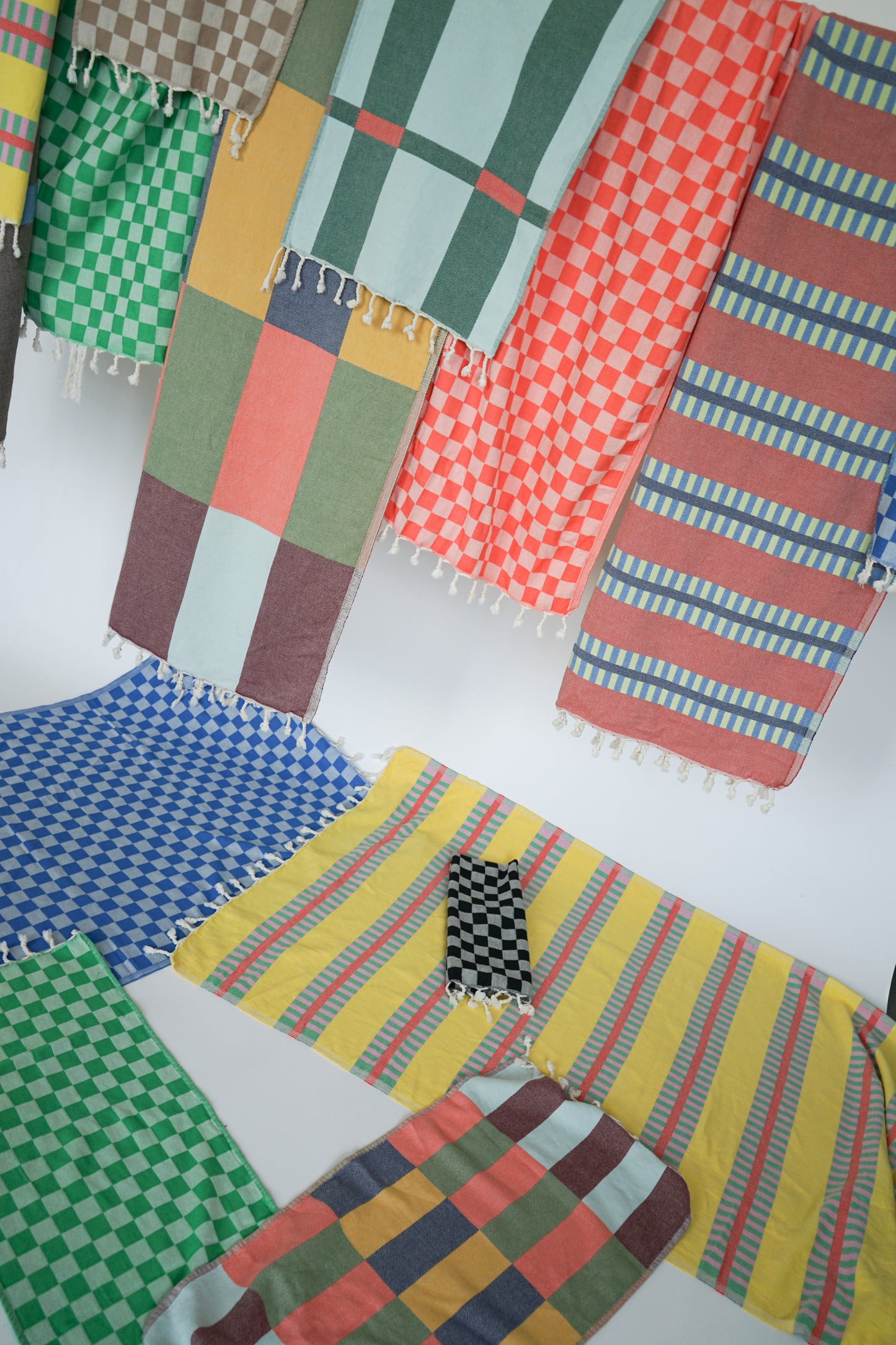 LATTICE TURKISH TOWEL / RUM PUNCH