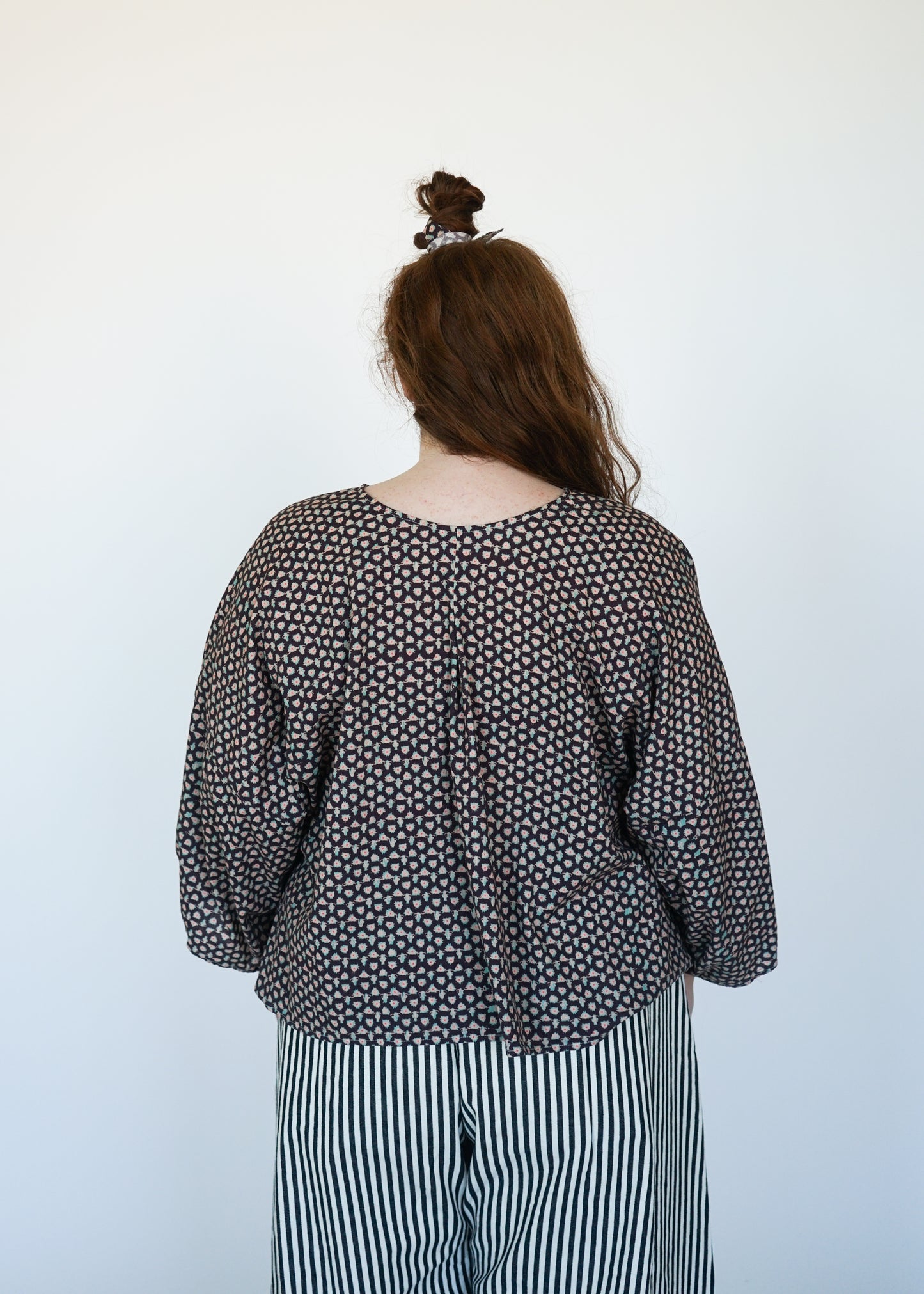 DART BLOUSE / MUMSIE