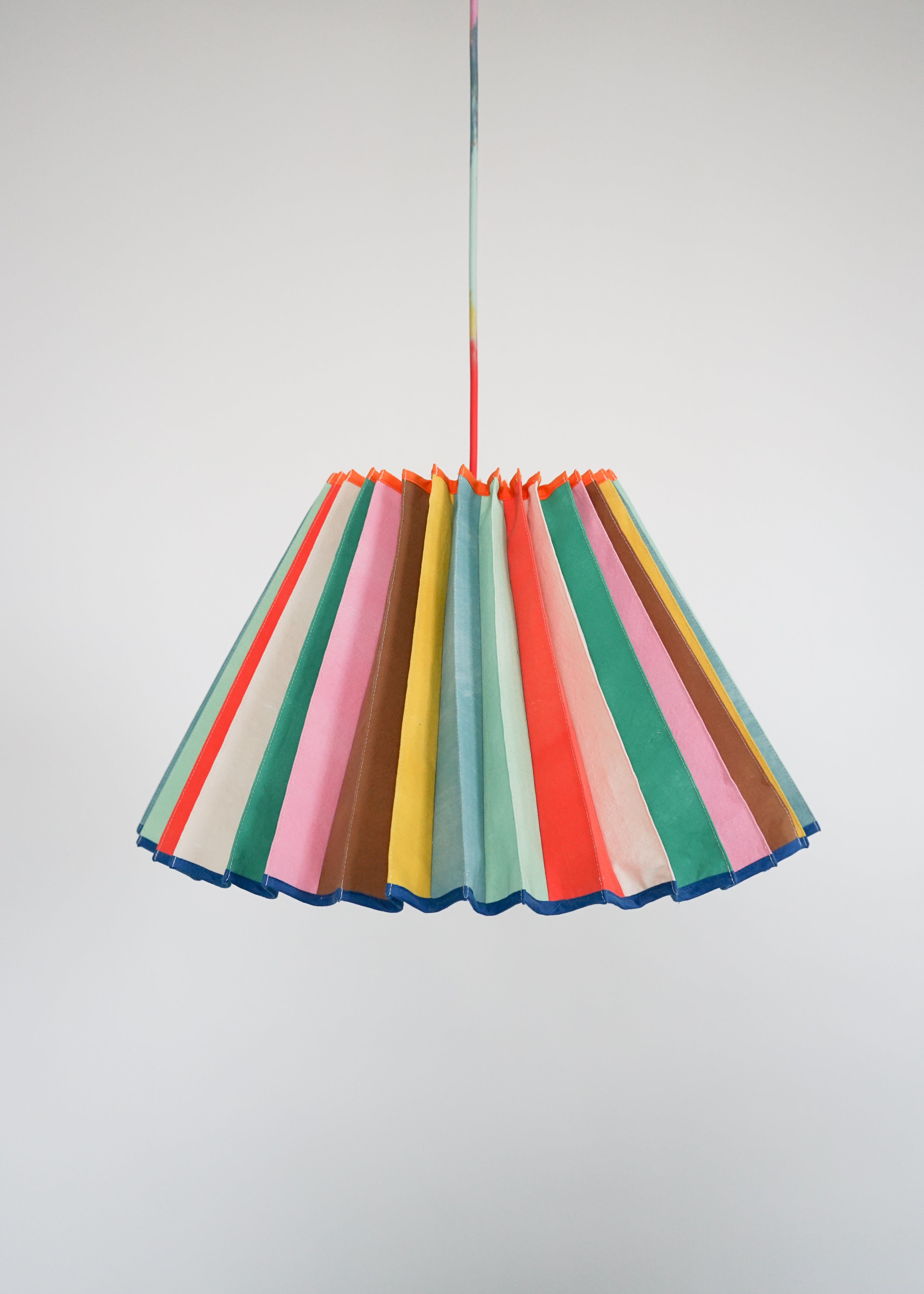 PLEATED PENDANT / CARNIVAL STRIPE